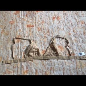 Brandy Melville Intimates & Sleepwear - Brandy Melville no wire bra OS (small) beige Brandy Melville Intimates & Sleepwear - Brandy Melville no wire bra OS (small) beige